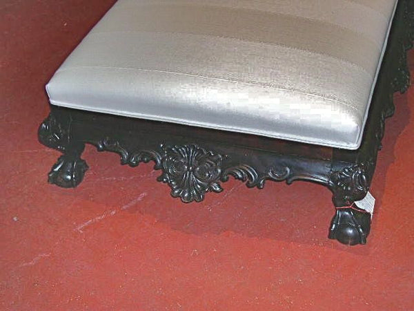 Antique carved and upholsterd Queen Anne ottoman in walnut from Portugal