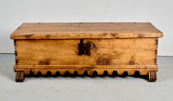 Antique scalloped skirt blanket chest, pine