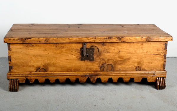 Antique scalloped skirt blanket chest, pine