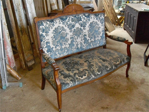 Antique Louis XIV-style settee in walnut