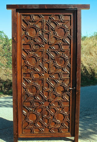 Reproduction double-faced single panel door, pine and oak