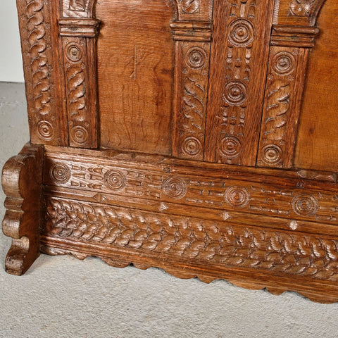 Antique large Basque chest with carved arches and carved skirt, oak and  chestnut