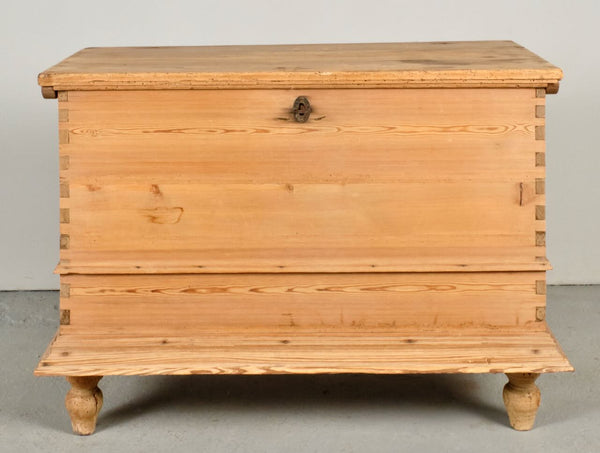 Antique pine Alpujarran village chest