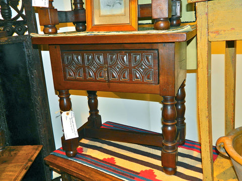 Reproduction turned-leg single-drawer end table