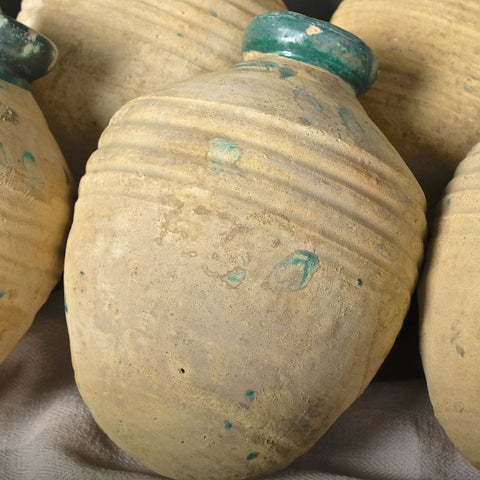 Small semi-glazed antique oil jar (”Perulera”)