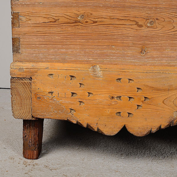 Large antique “Alpujarreña” chest, pine