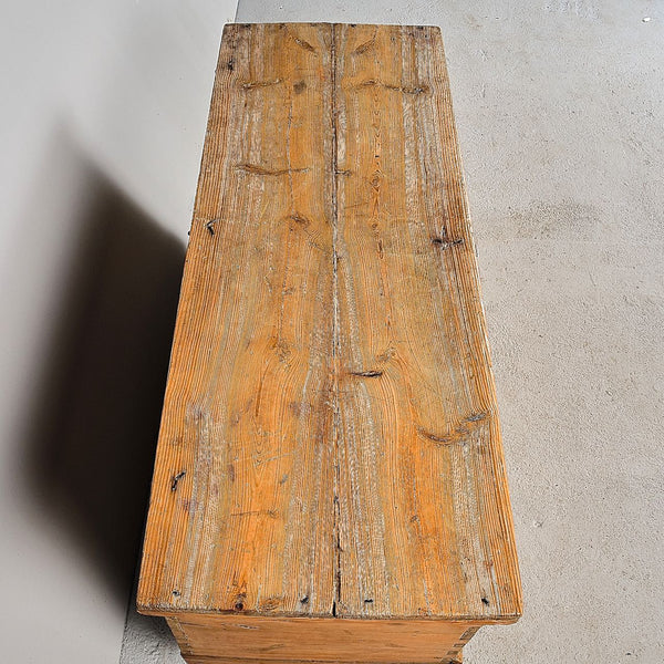 Large antique “Alpujarreña” chest, pine