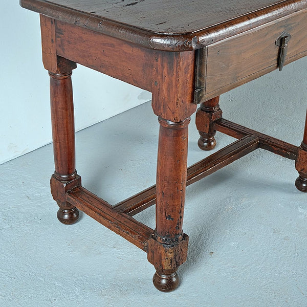 Antique mast leg accent table, chestnut and cherry