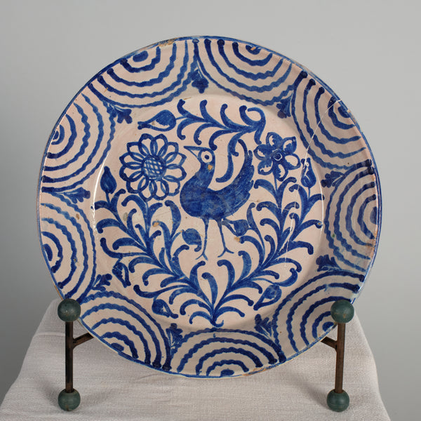 Large antique blue and white Fajalauza bowl, “Bird with two daisies and ferns”