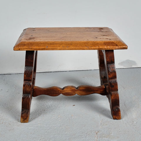 Small antique scalloped leg village bench, chestnut