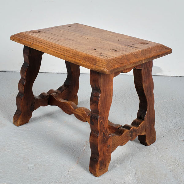 Small antique scalloped leg village bench, chestnut