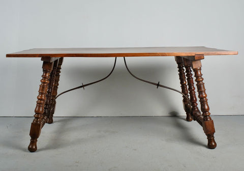 Antique turned leg dining table, walnut