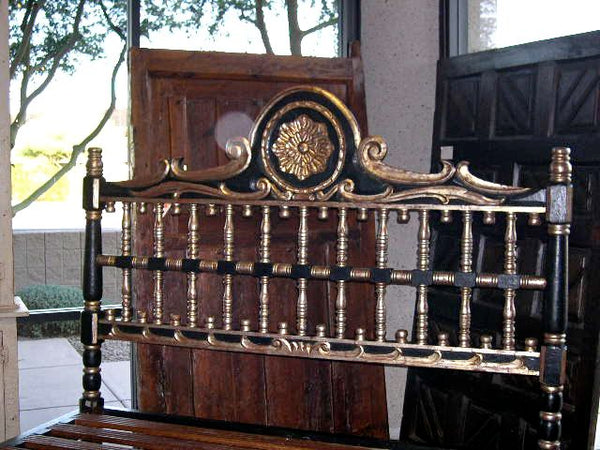 Carved king-size “Medallion” bed in black and silver