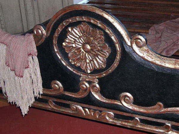 Carved king-size “Medallion” bed in black and silver