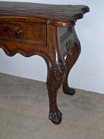 Carved single-drawer reproduction cabriole leg console table, cachimbo hardwood