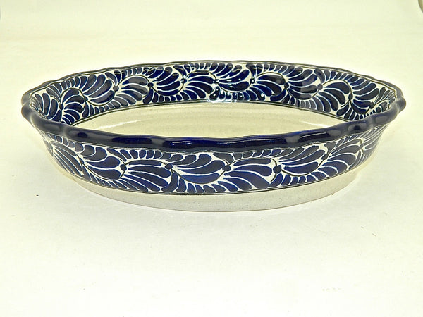 Wavy-edge oval Talavera serving dish, “PUEBLA”