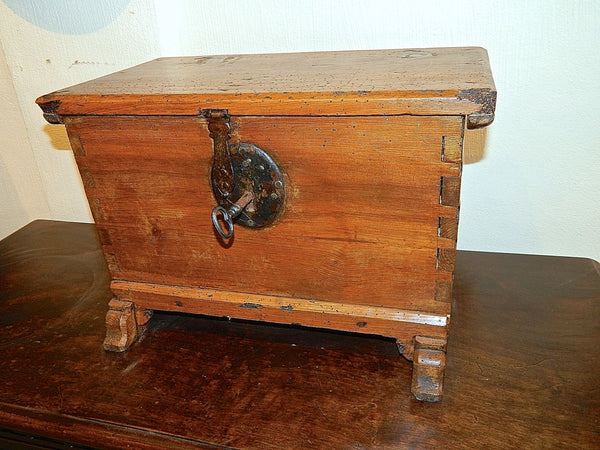 Antique tabletop document box, pine