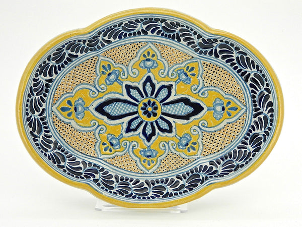 Large Oval Talavera Serving Platter - "MEDALLON MORISCO"